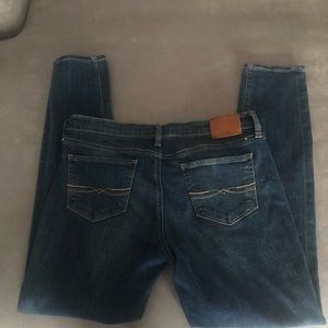 LUCKY Brand. Charlie Skinny Jeans. 2X HOST Pick